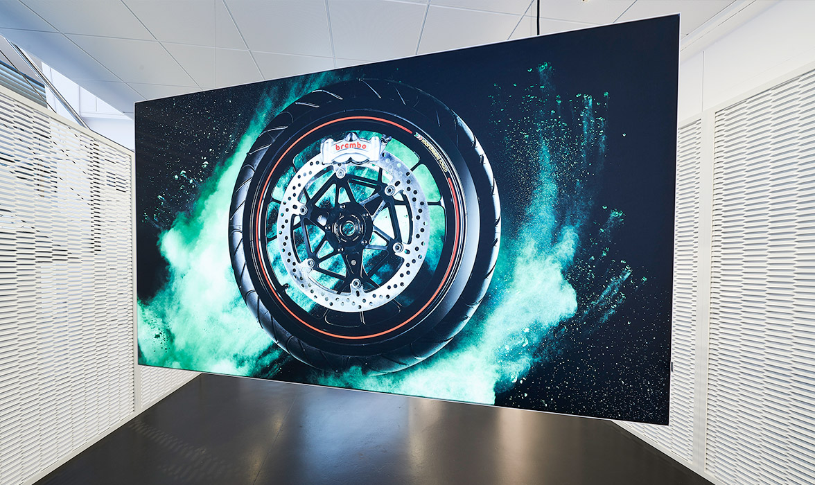 BREMBO Showroom | Desgin Arredo Ufficio